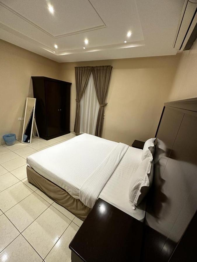 Riyadh Park Hotel Suites Exterior photo