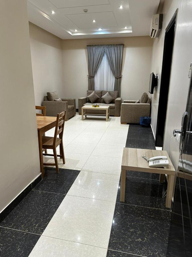 Riyadh Park Hotel Suites Exterior photo