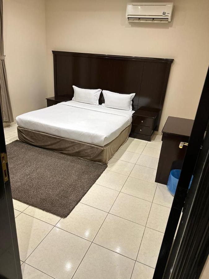 Riyadh Park Hotel Suites Exterior photo